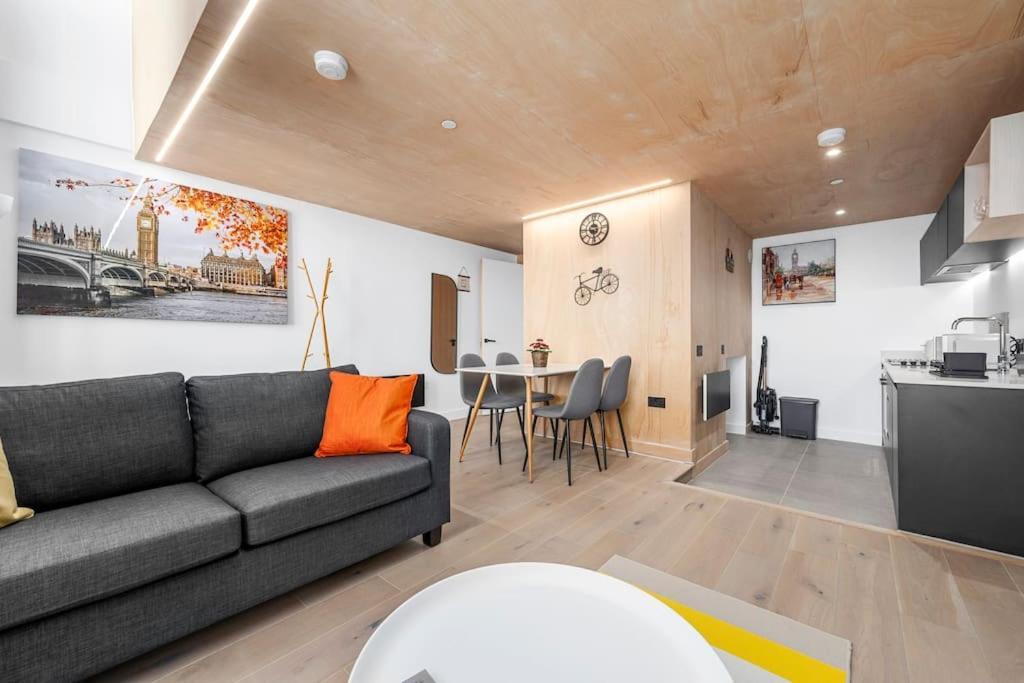 Luxury Stylish Apartment Central Манчестър Екстериор снимка