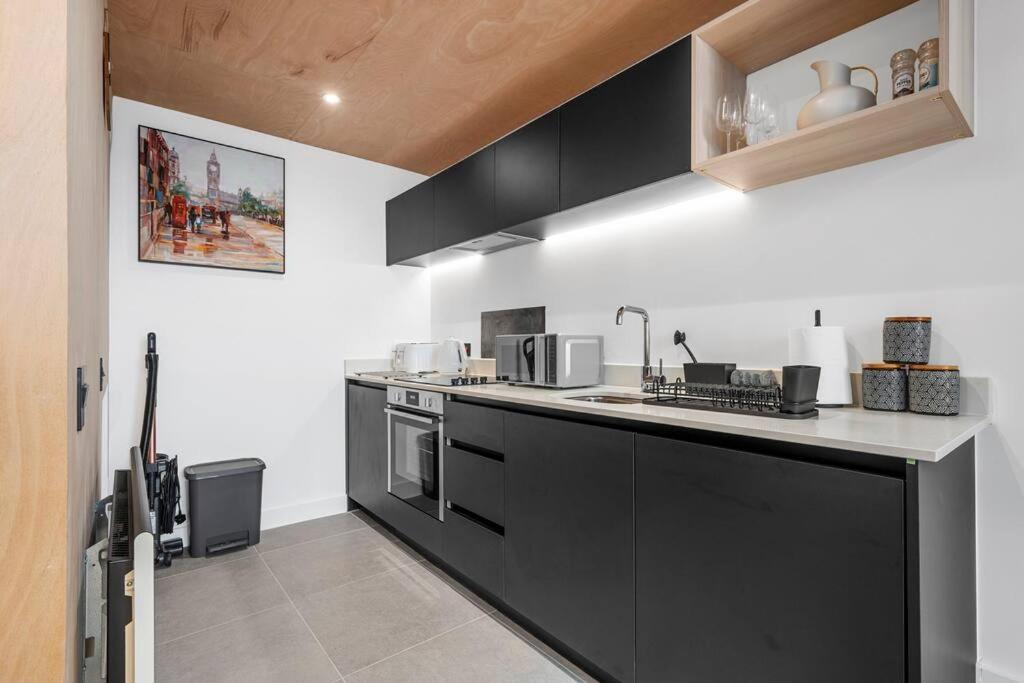 Luxury Stylish Apartment Central Манчестър Екстериор снимка