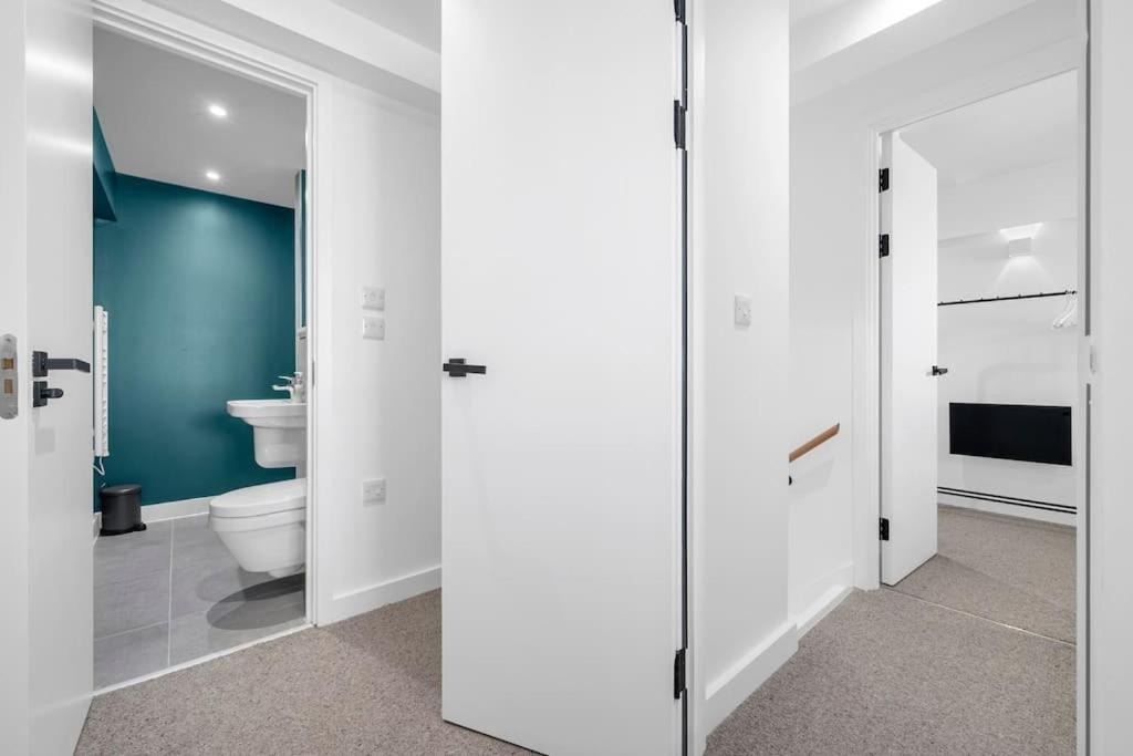 Luxury Stylish Apartment Central Манчестър Екстериор снимка